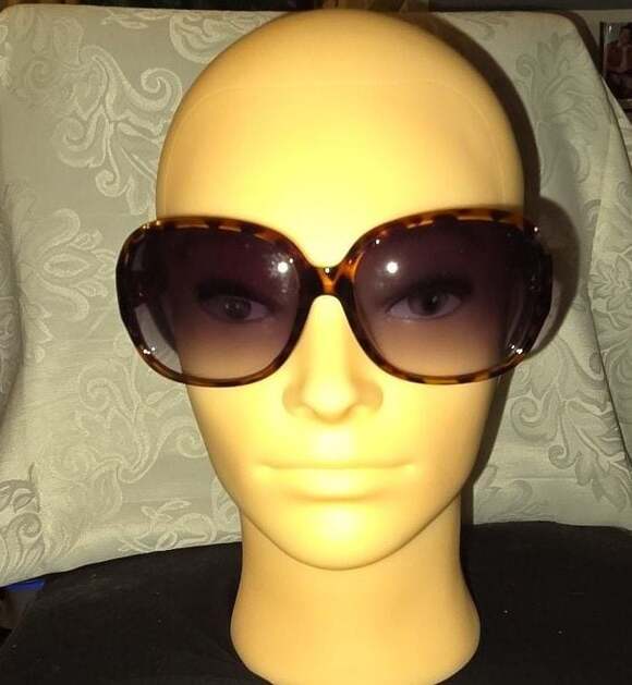 Chic Diva Accessories - Womens Jewel Hinge Butterfly Chic Diva Tortoise Sunglasses with Rhinestone Detai